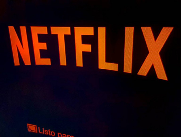 Netflix, Inc. (NASDAQ:NFLX) Thrives As Time Warner Inc (NYSE:TWX) Struggles To Keep Up