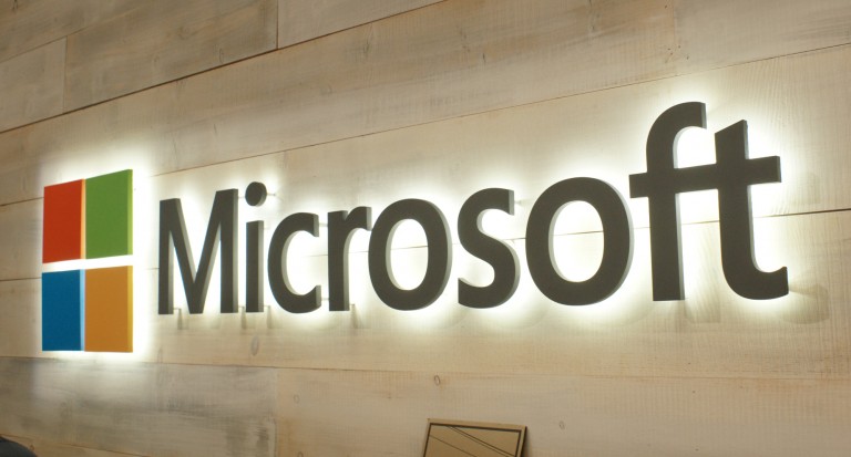 Microsoft Corporation (NASDAQ:MSFT) Introduces No Password Sign In