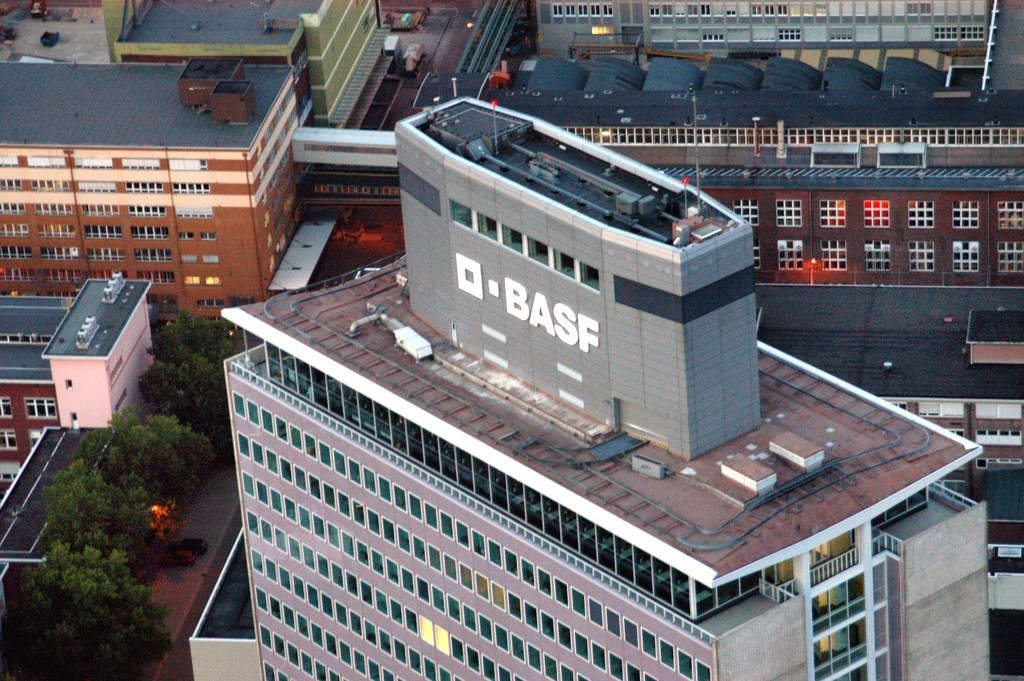 BASF SE (ADR) (OTCMKTS:BASFY)