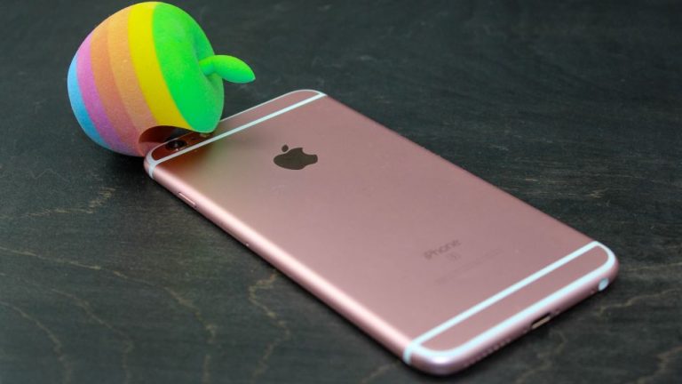 Apple Inc. (NASDAQ:AAPL) iPhone 7 Photos Reveal Major Design Overhaul