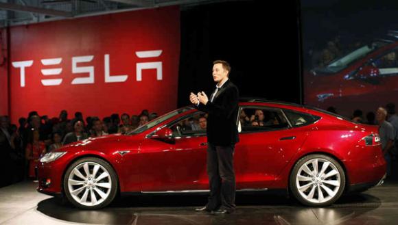 Tesla Motors Inc (NASDAQ:TSLA) Model 3 Spotted On The Road On Test Run