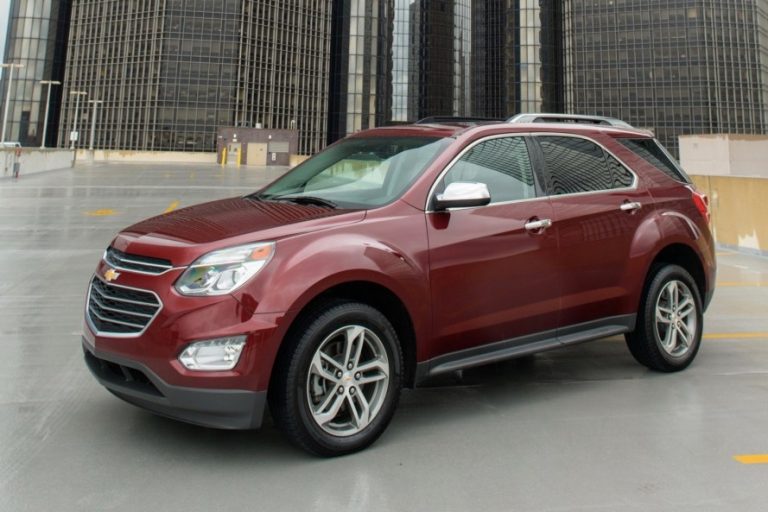 General Motors Company (NYSE:GM) Reveals New Chevy Equinox