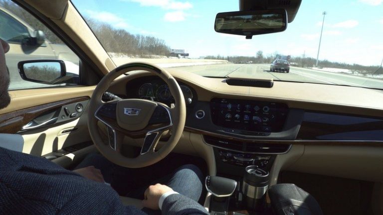 General Motors Company (NYSE:GM) Cadillac Ready To Launch Hands-Free Driving Technology