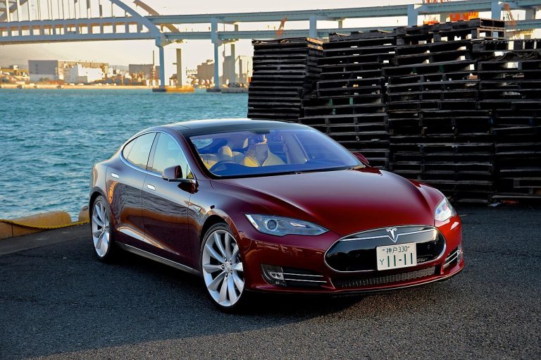 Tesla Inc (NASDAQ:TSLA): Model 3 Could Make or Break the Company