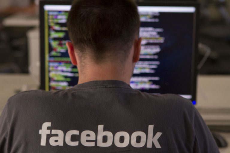 Facebook Inc (NASDAQ:FB) Using Artificial Intelligence to Tackle ‘Terrorist Content’